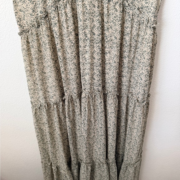 Lulus  Wandering Wistfully Cream Floral Print Tiered Maxi Dress Ruffled Sz M - Picture 4 of 11